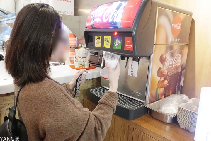 【信義區】BURGER OUT，美式炸雞漢堡大口吃