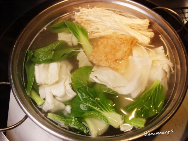 炎官炭火燒肉|新店大坪林站對面,0燒肉吃到飽,免服務費 - 達人Emily的播報台