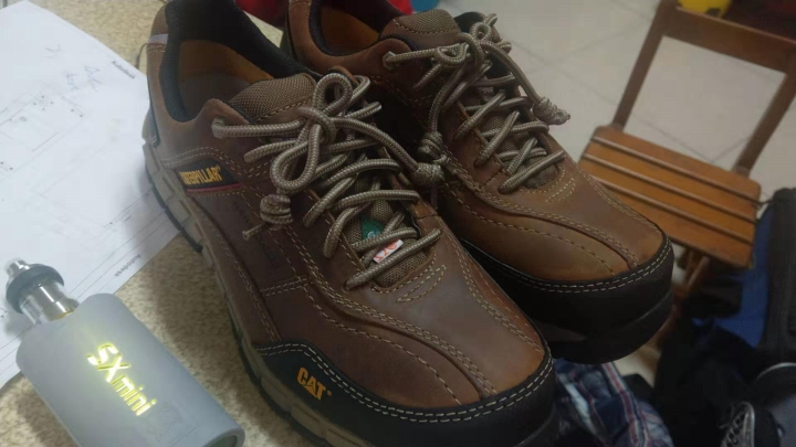 簡易開箱 Caterpillar STREAMLINE LEATHER CSA CT (721643)