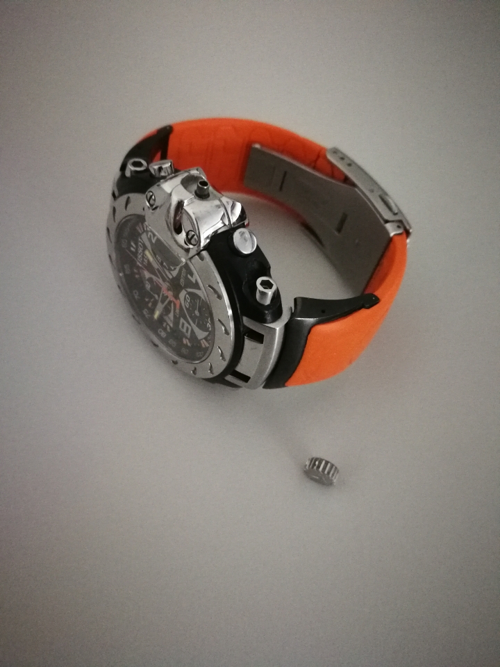 請問Tissot 錶冠掉落維修