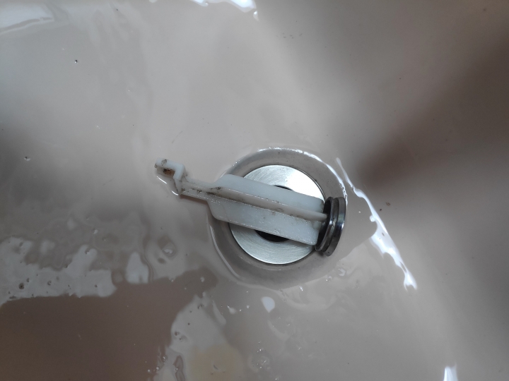 洗臉盆無法排水