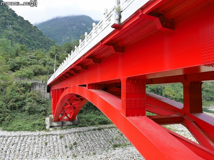 花蓮 秀林 砂卡礑步道 — 深訪鬼斧神工與神秘靛藍