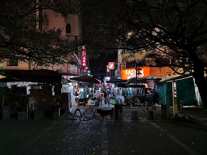 S10+ 簡單開箱及夜拍測試(DXO 109分表現如何? )