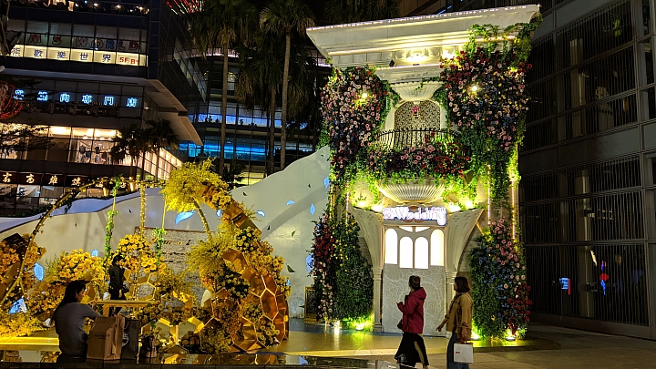 大年初一夢時代廣場U11隨手自動手持夜拍無修直出