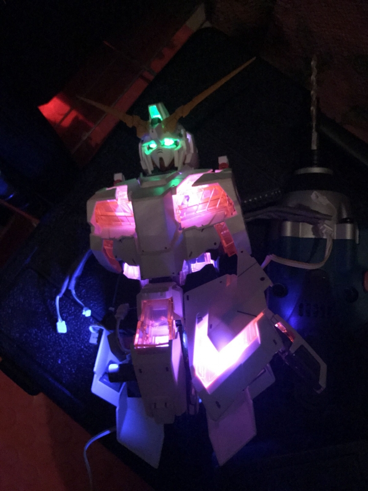 MEGA Unicorn 1/48 LED燈組改造