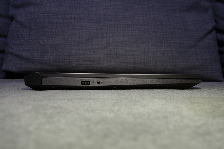 Lenovo 聯想 Y7000P 開箱 低調電競筆電
