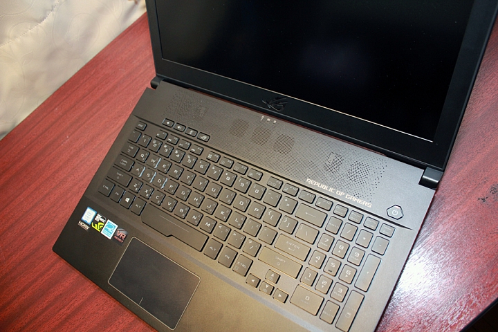 西風之神 ROG Zephyrus M GM501GS 電競筆電使用小分享