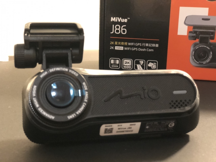 行車紀錄器的全新思維-【Mio MiVue J86隱藏式行車紀錄器】