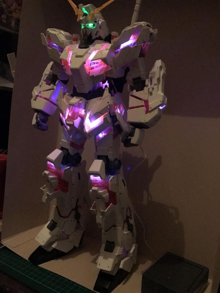 MEGA Unicorn 1/48 LED燈組改造