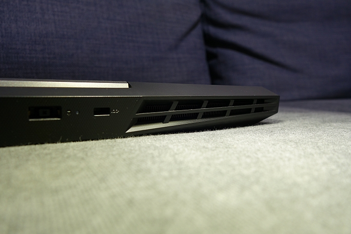 Lenovo 聯想 Y7000P 開箱 低調電競筆電
