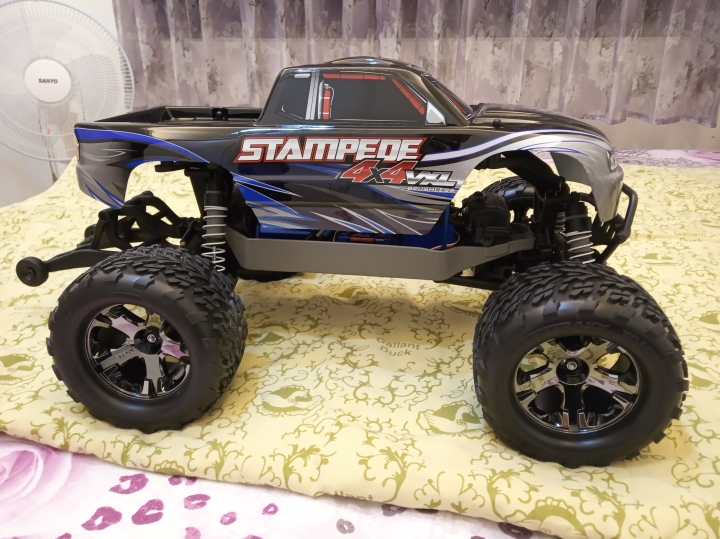 1:10 4WD 大腳電車新手心得分享