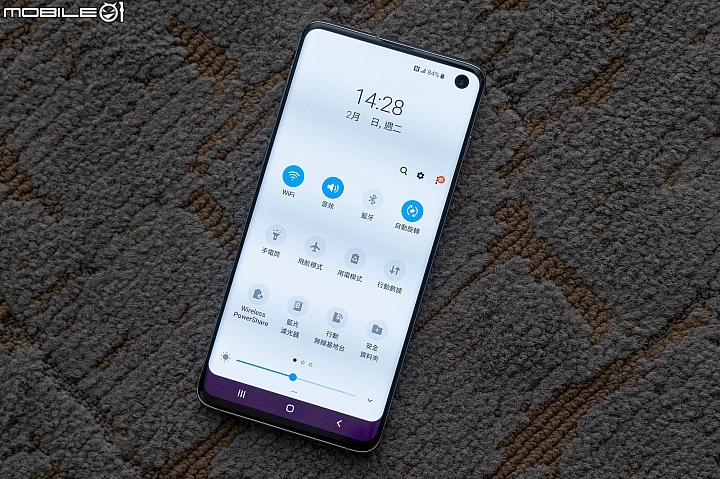 三星Galaxy S10揭曉：開孔螢幕搭指紋辨識、雙光圈變三鏡拍透透！