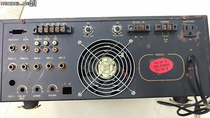 請問這部王聲BS-81000 1000瓦擴大機..要如何接喇叭..能當家用的擴大機..看電視.聽音樂嗎?
