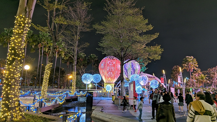 大年初一夢時代廣場U11隨手自動手持夜拍無修直出