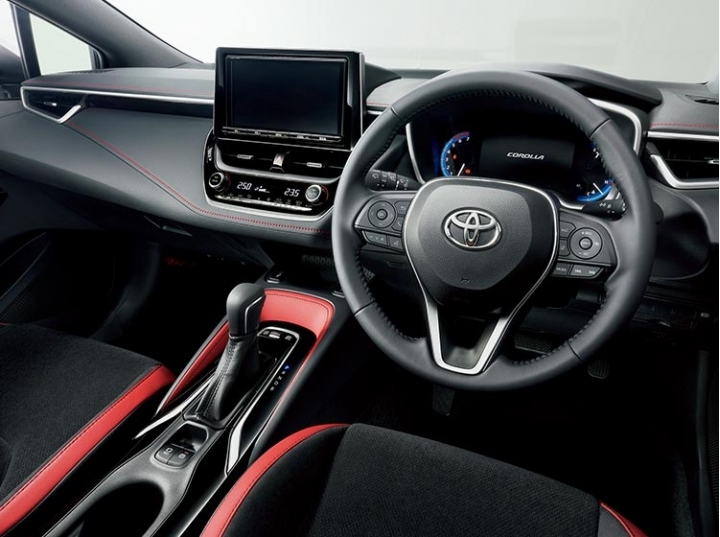 新RAV4 車機龜殼好怪