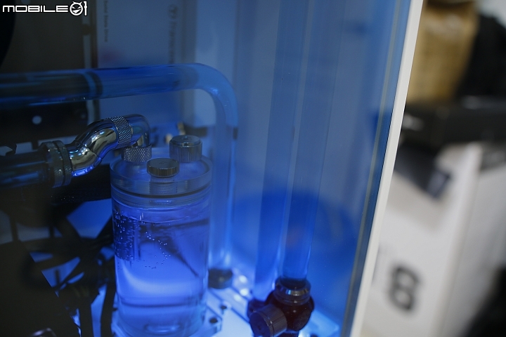 【自組水冷電腦分享】迎廣很多303系列的機殼。該怎麼讓它跟一般的主機不一樣呢?