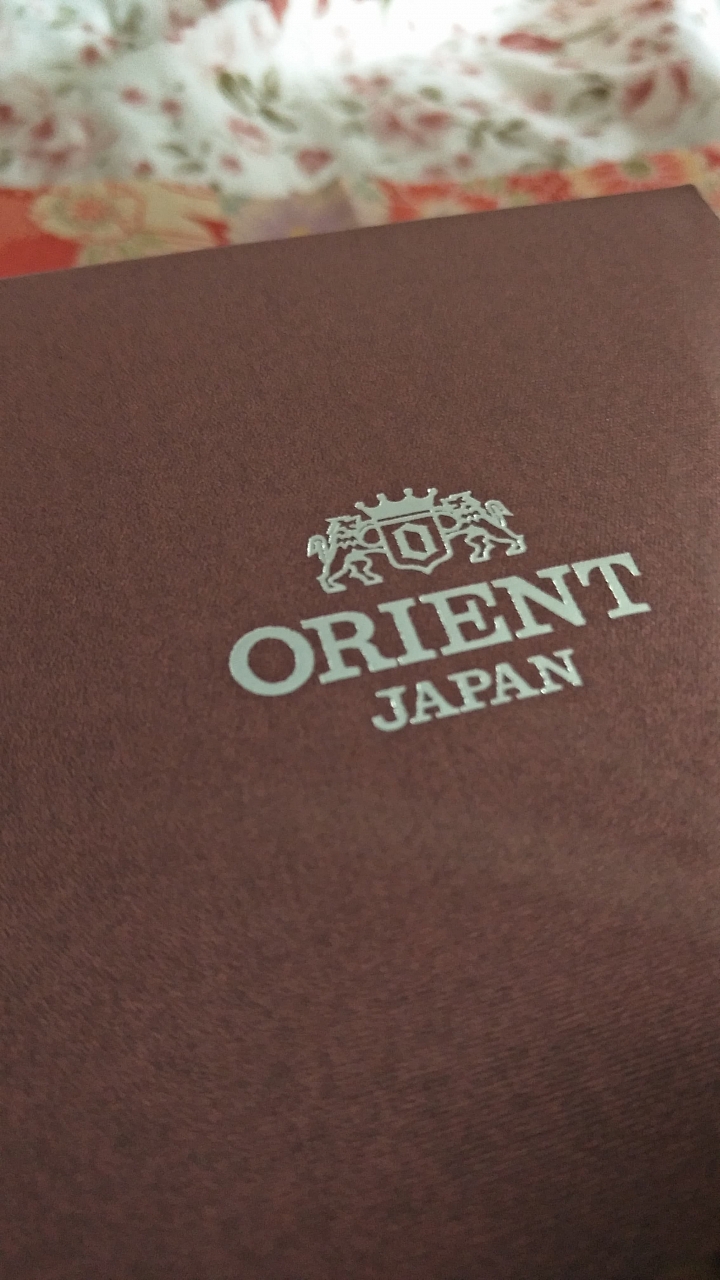 第一次開箱.也第一次進入機械錶的領域,不專業開箱文東方錶(ORIENT)Date2