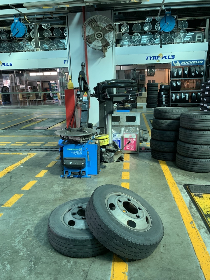 米其林三噸半貨車輪胎