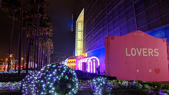 大年初一夢時代廣場U11隨手自動手持夜拍無修直出