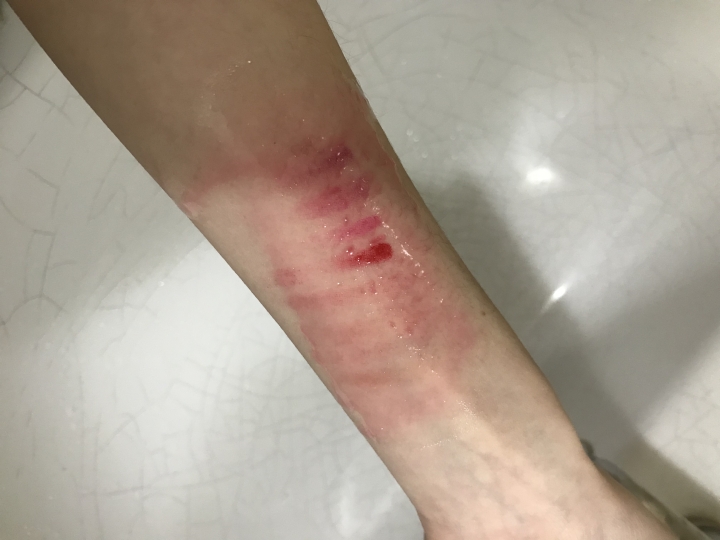 偷用媽媽化妝品 ysl高絲gratiae