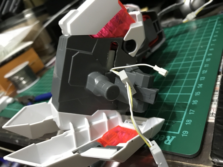 MEGA Unicorn 1/48 LED燈組改造