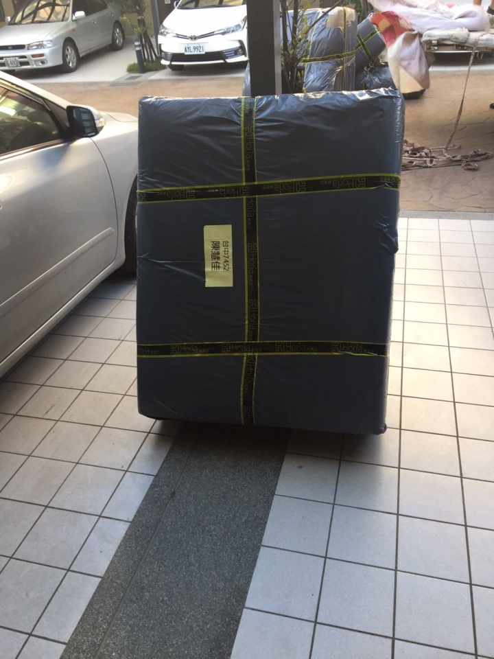考慮半年的赫里亞手工訂製牛皮沙發