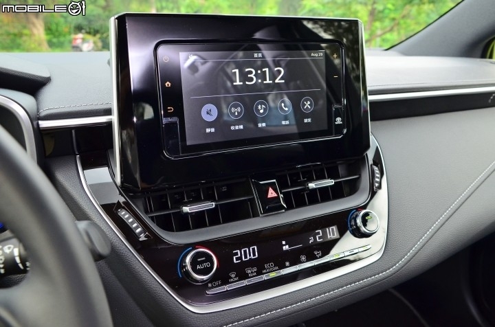 新RAV4 車機龜殼好怪