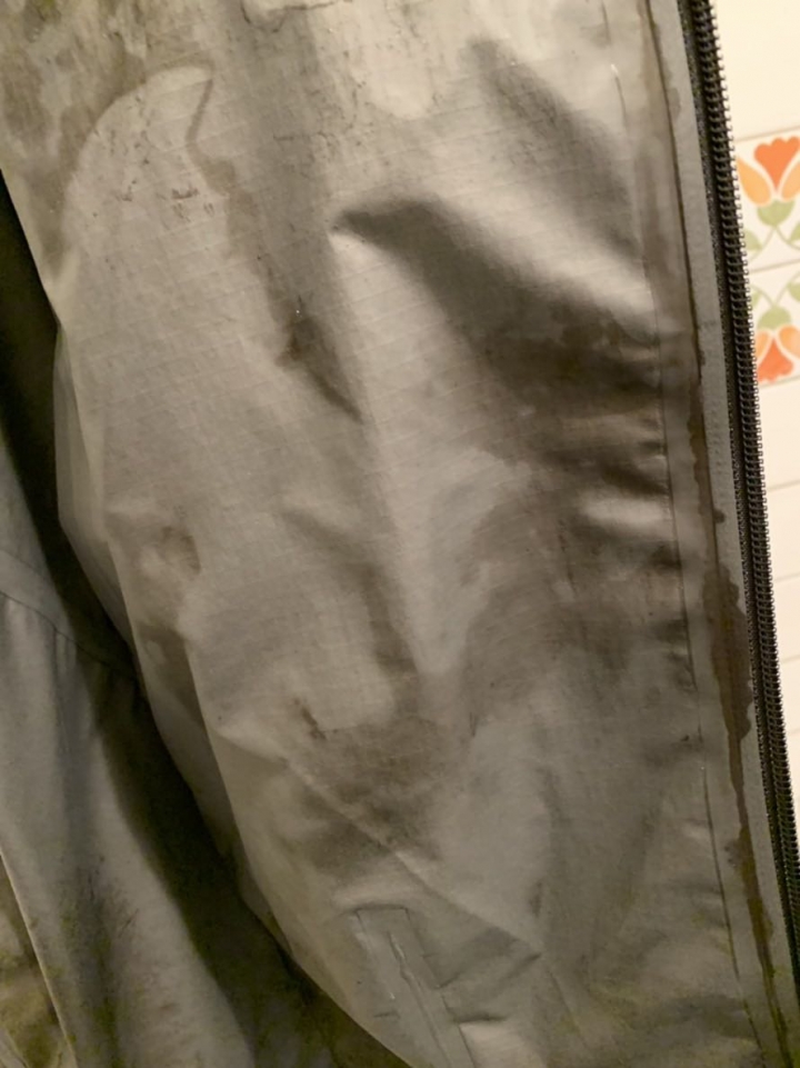 「詢問」arc’teryx 始祖鳥 gore Tex 防水問題