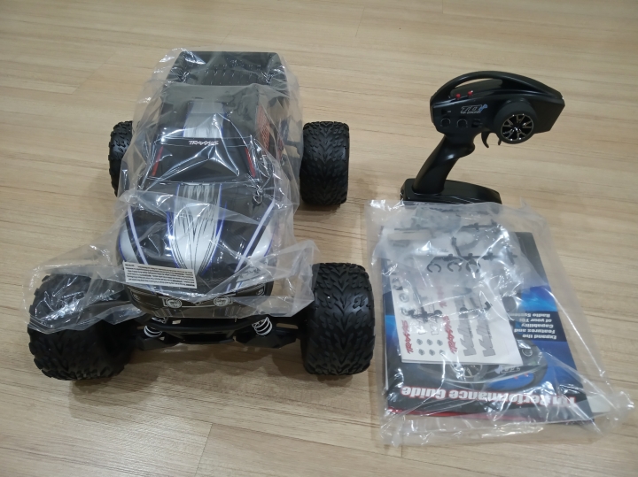 1:10 4WD 大腳電車新手心得分享