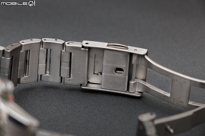 輕薄有型的經典之作 Seiko Astron SSH001J1 鈦金屬GPS太陽能腕錶