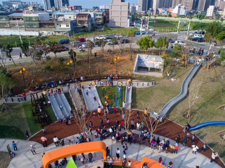 桃園風禾公園50公尺長滾輪溜滑梯｜空拍｜地景｜圖多