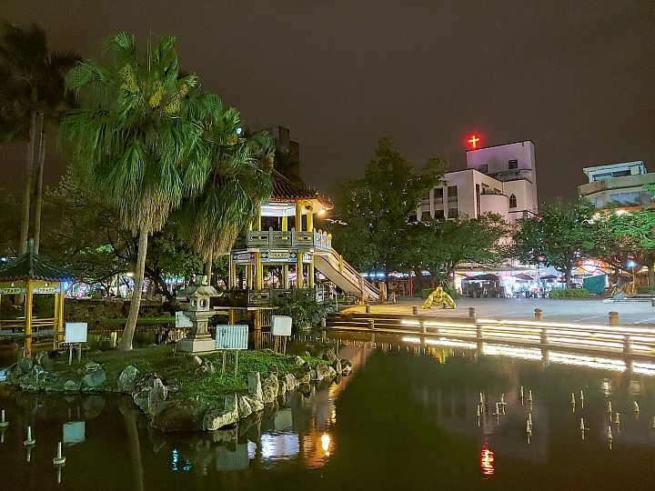 S10+ 簡單開箱及夜拍測試(DXO 109分表現如何? )