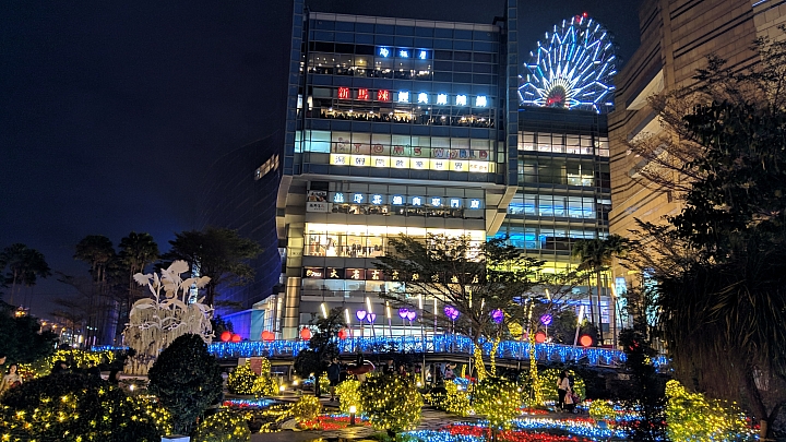 大年初一夢時代廣場U11隨手自動手持夜拍無修直出