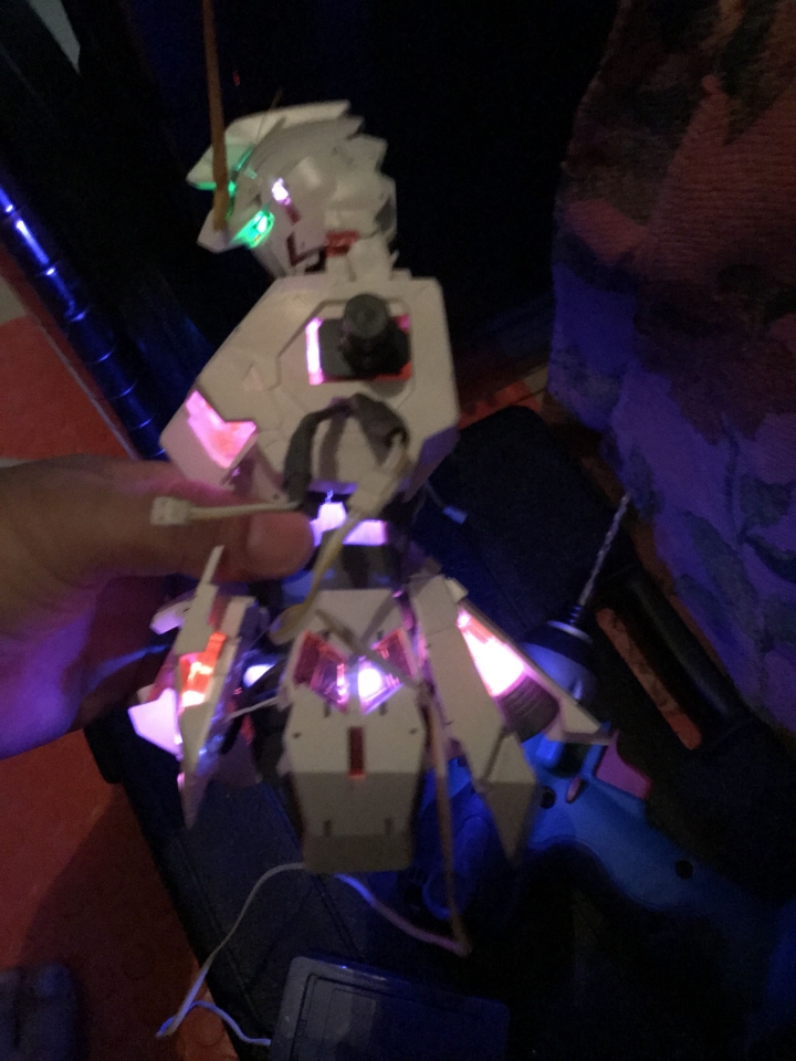 MEGA Unicorn 1/48 LED燈組改造