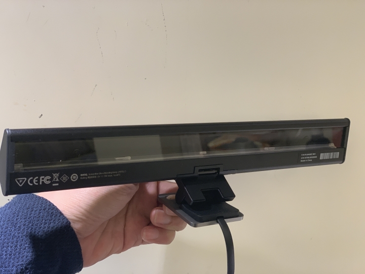 筆電好夥伴，benq screenbar lite開箱