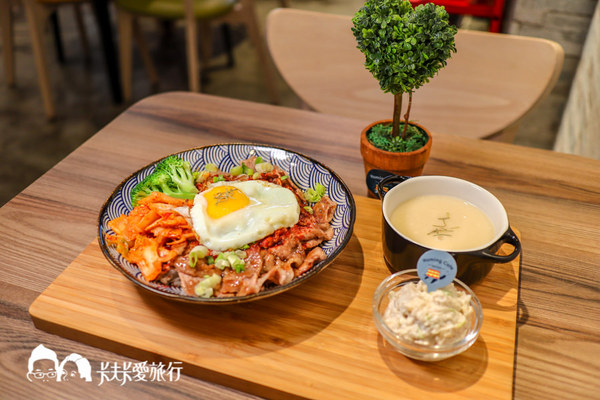 羅東下午茶-Homing Cafe歸巢咖啡|不只下午茶甜點還有美味燒肉飯和關東煮