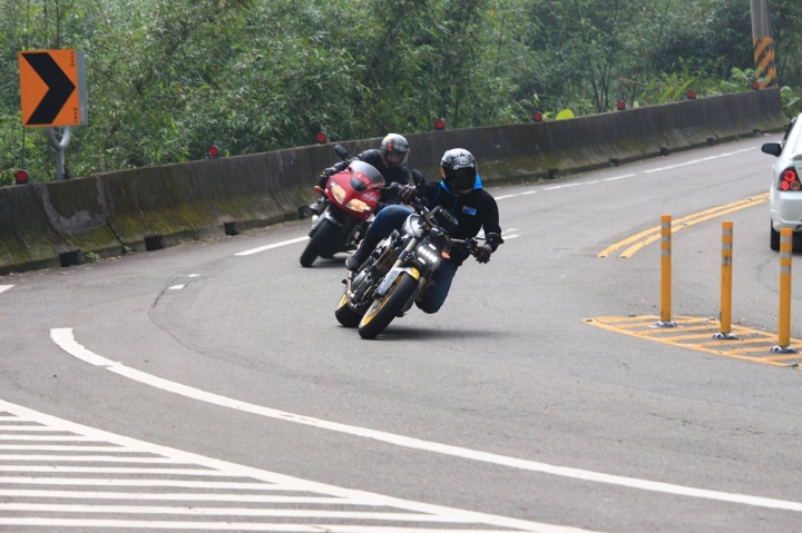 CP值超高的公升級街跑 SV1000 改裝紀實(圖多)