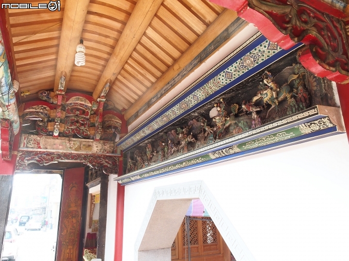 雲林 麥寮 拱範宮 — 臺灣保存最完整名匠師對場作的廟宇