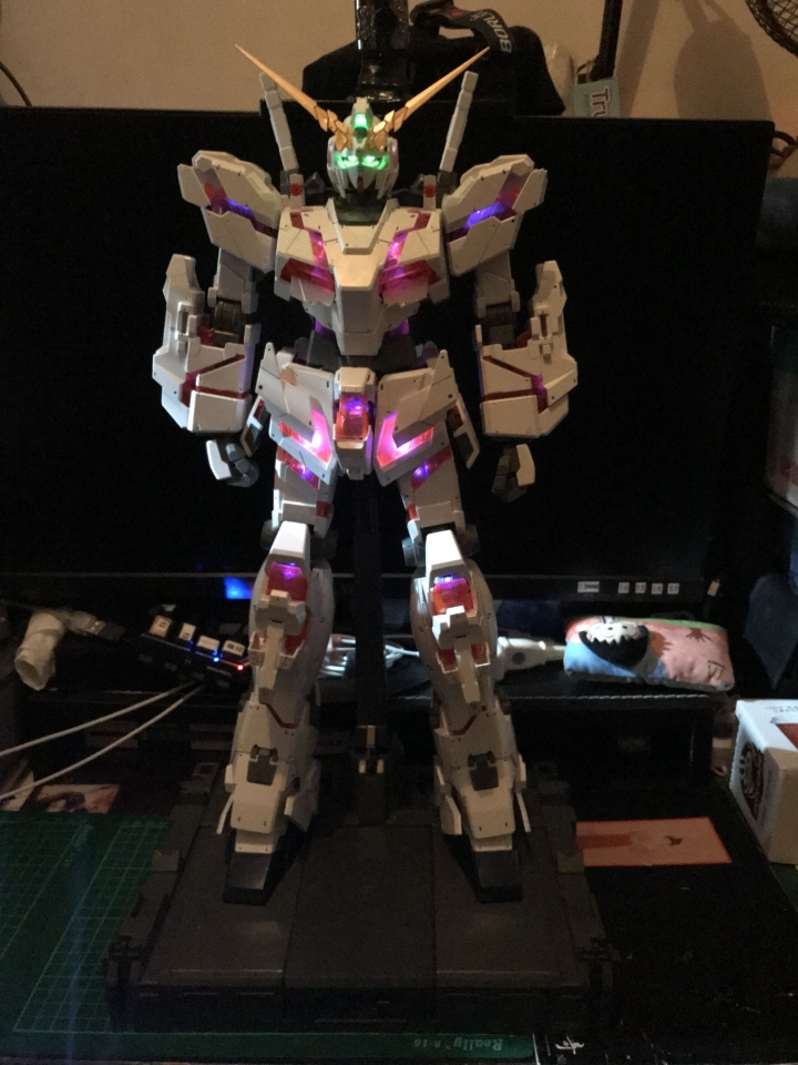 MEGA Unicorn 1/48 LED燈組改造