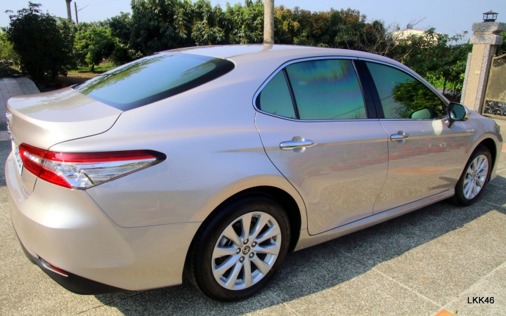 Camry hybrid 簡易開箱