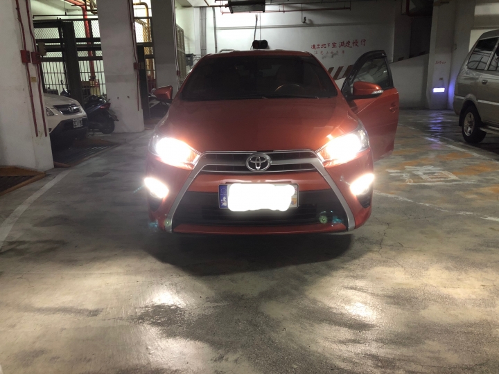 Yaris回原廠改裝飛利浦LED大燈驗車通過！