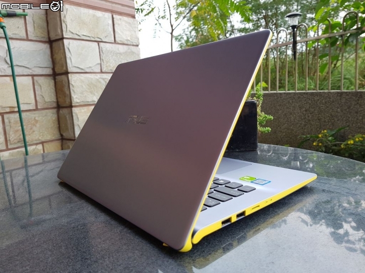 開工新夥伴 酷玩黃新機 VivoBook S14 S430FN   開箱