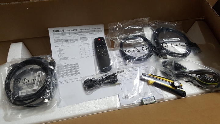 [開箱]PHILIPS 436M6VBPAB HDR1000 簡易開箱分享與設定上的問題求教&新年快樂