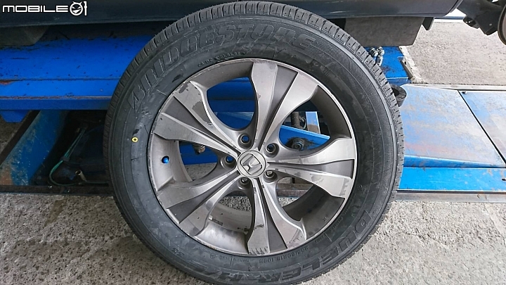 Michelin HP休旅胎下課更換CRV5代原廠配胎普利司通D33