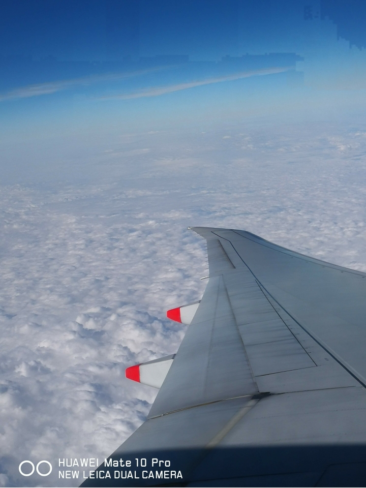 Mate 10 pro 照片出現不規則色塊