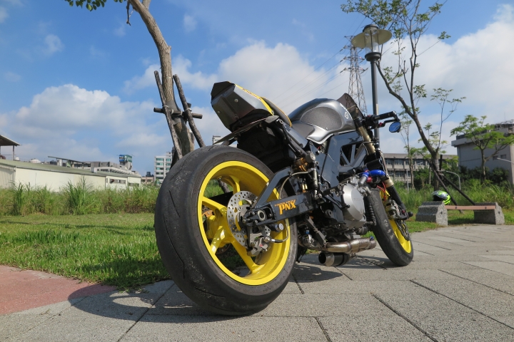 CP值超高的公升級街跑 SV1000 改裝紀實(圖多)