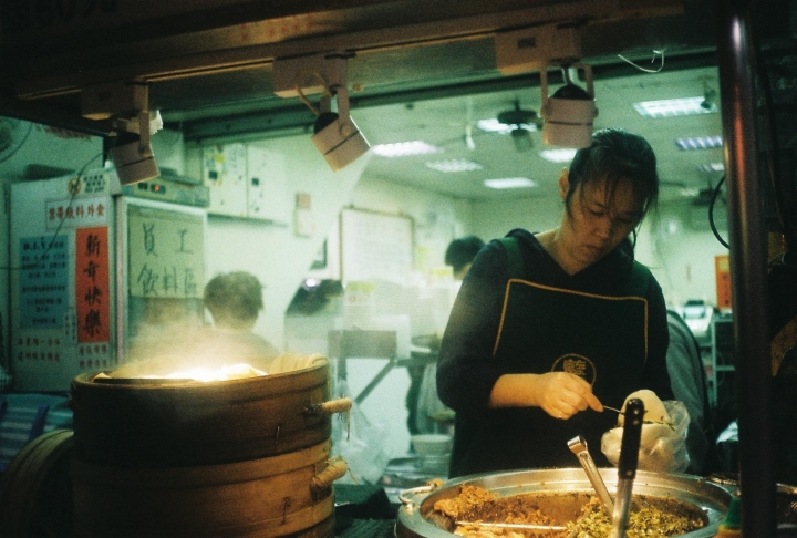 [Ricoh 35EFS]溫羅汀康青龍街區散步趣[Kodak 200]