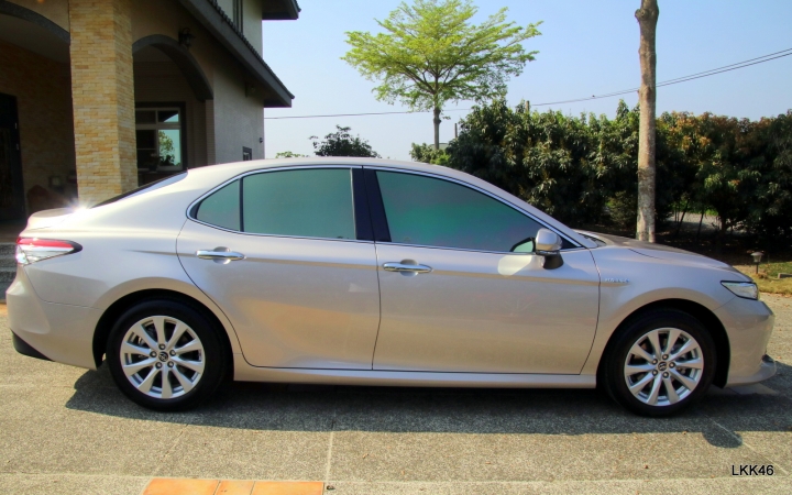 Camry hybrid 簡易開箱