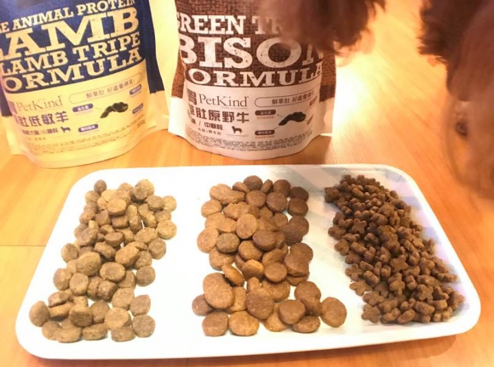 [分享] 老饕汪的新歡飼料-PetKind