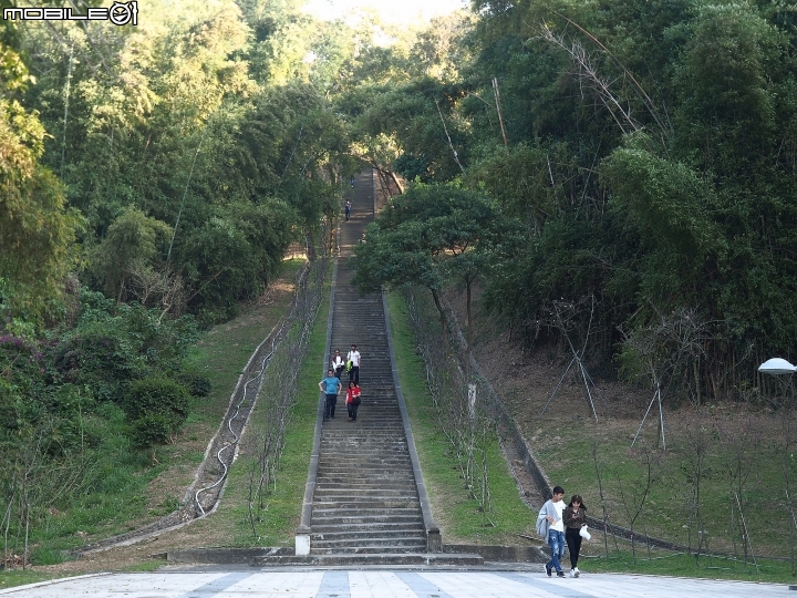 臺南 山上 原臺南水道淨水池區 — 宛如天空之城、異國神殿的超大型石塊堆疊建築
